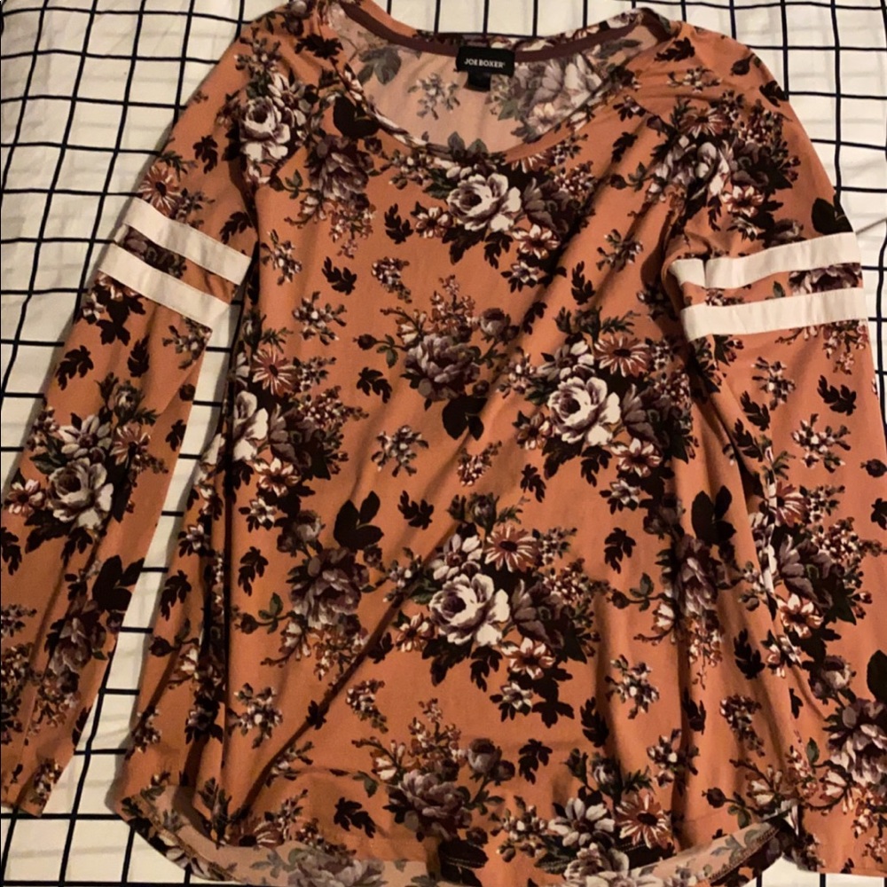 Floral top